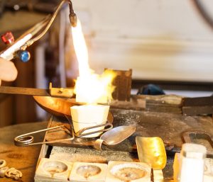 A person metal welding